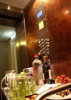 Hotel Acca International
