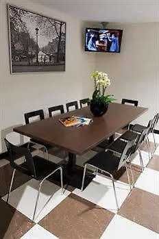 Hotel Acca International