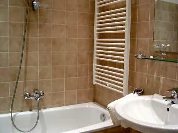 Hotel Acca International