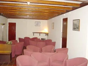 Hotel Acca International
